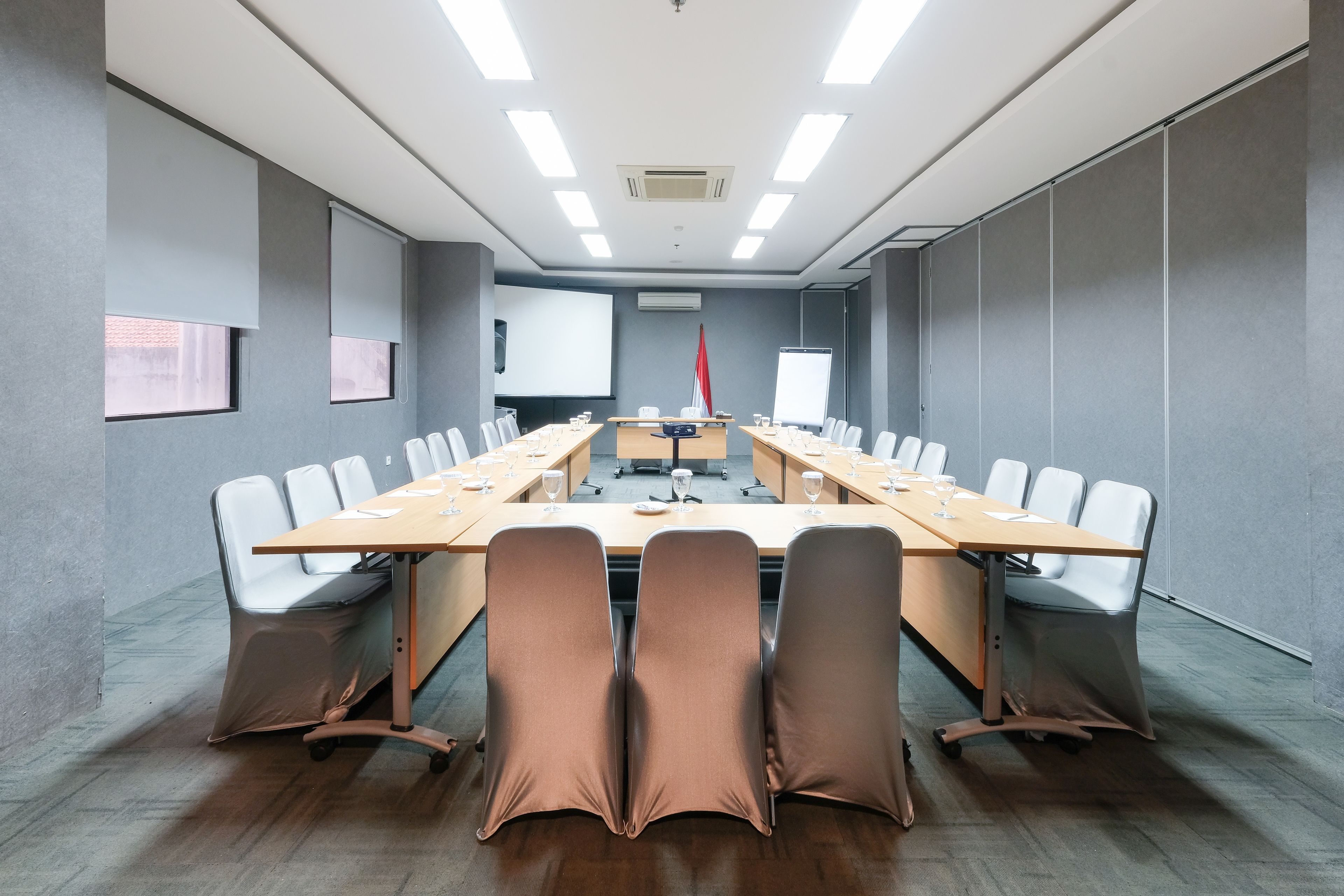 Foto - Hotel 88 Mangga Besar 62 - Best Breakfast - Near By Ancol And Government Center