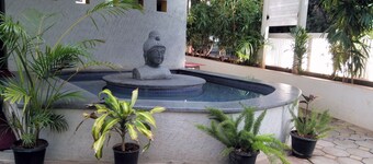 Vinaya Royal Inn