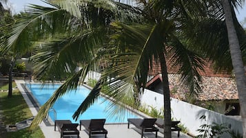 Piscine extérieure