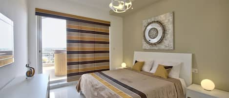 Luxury Apartment, 3 Bedrooms | 3 bedrooms, in-room safe, desk, blackout curtains