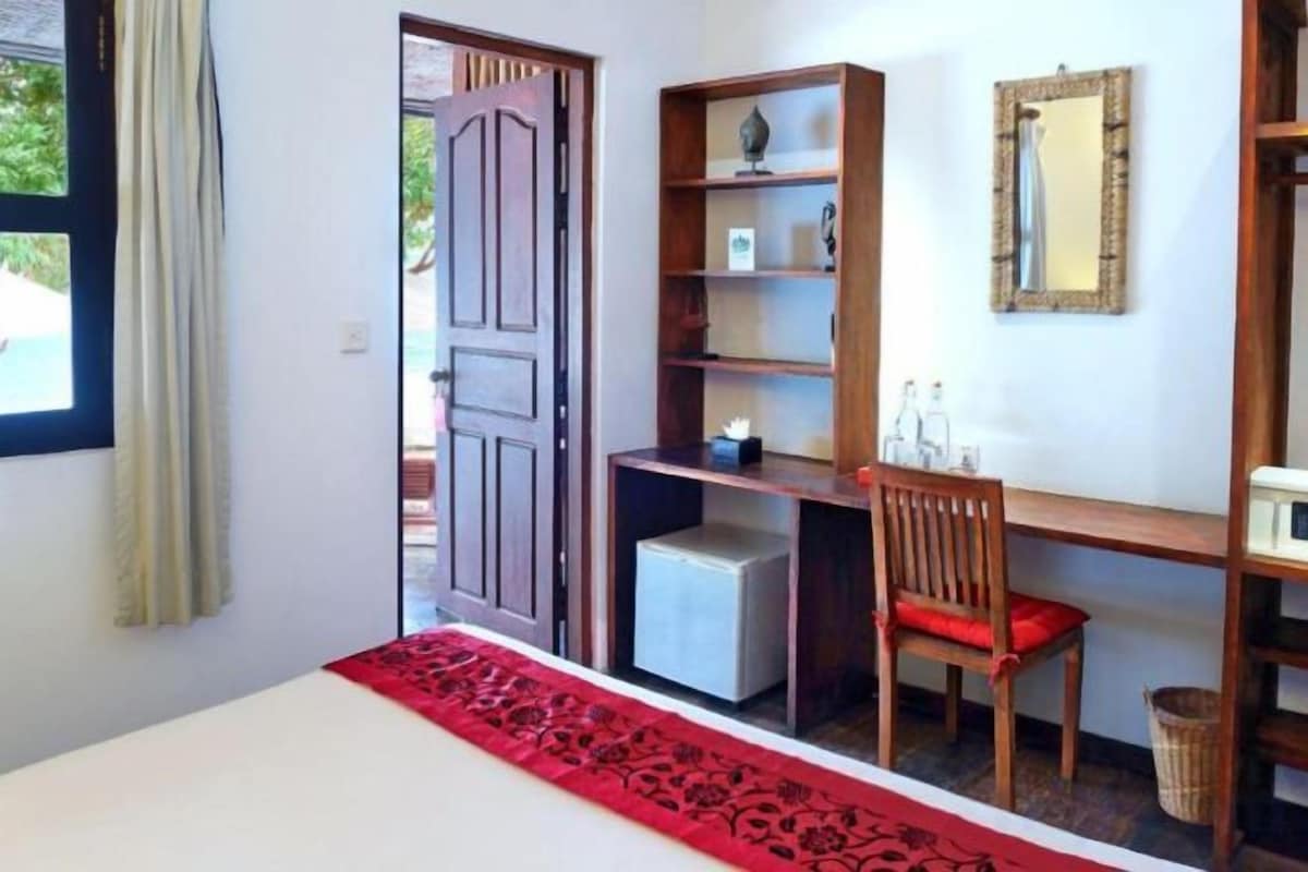 Hochwertige Bettwaren, Minibar, Zimmersafe, Bettwäsche