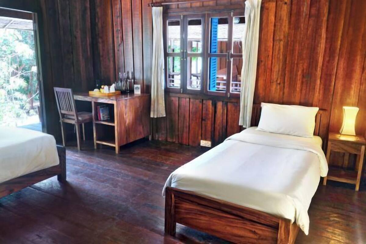 Ropa de cama de alta calidad, minibar, caja fuerte y ropa de cama