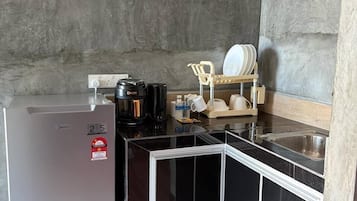 Minibar, iron/ironing board