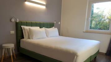 Hochwertige Bettwaren, Daunenbettdecken, Pillowtop-Betten, Zimmersafe