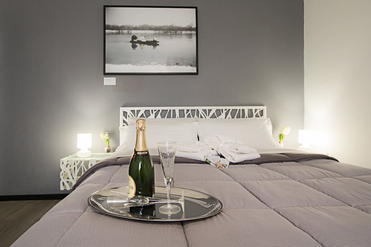 Camera Design con letto matrimoniale o 2 letti singoli, vista città | Lenzuola Frette, biancheria da letto di alta qualità
