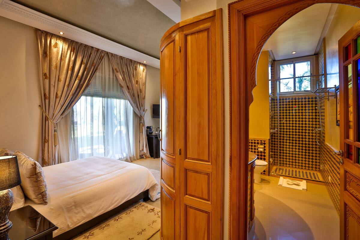 1 bedroom, minibar, in-room safe, desk