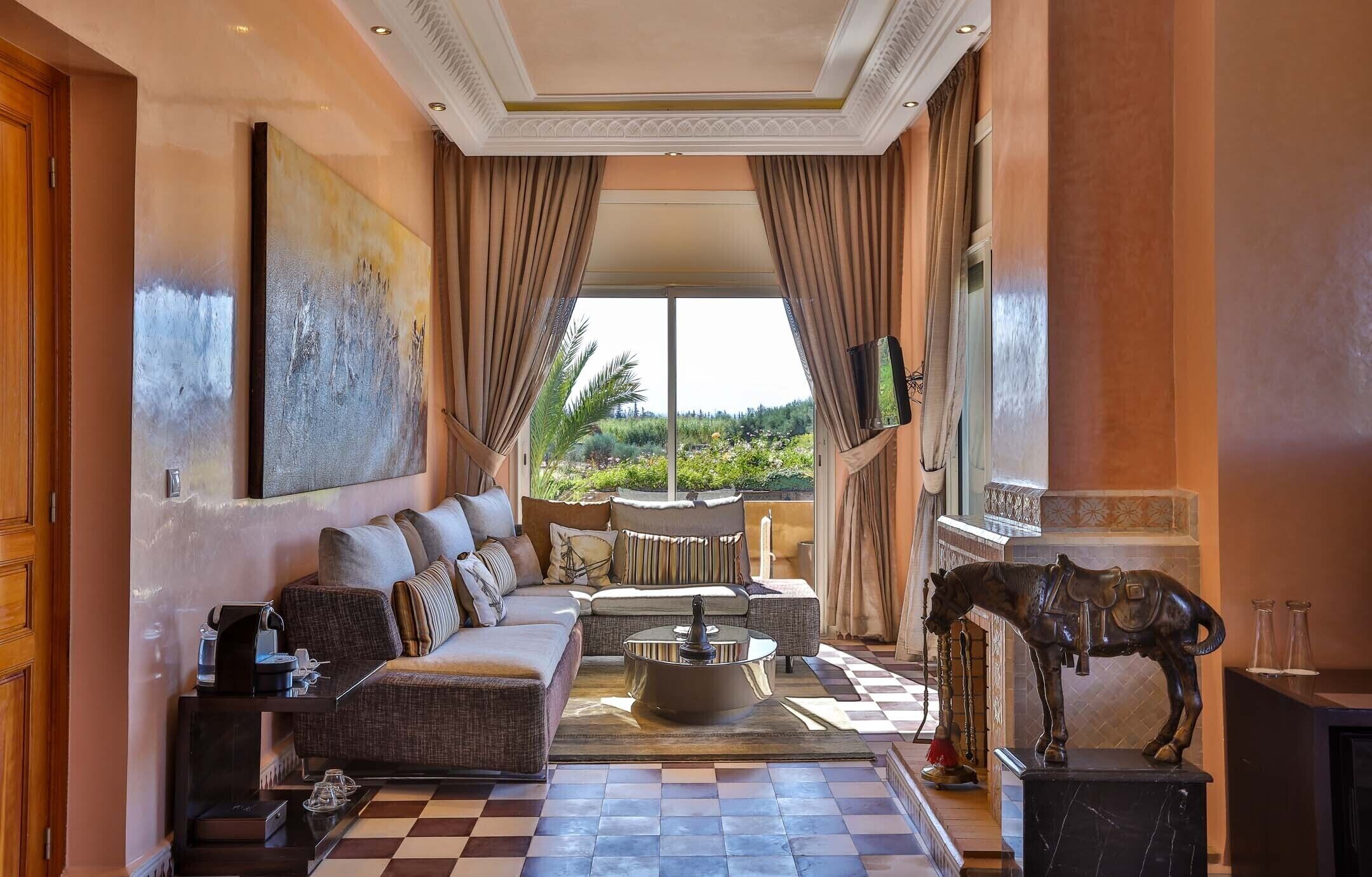 royal suite, pool view | 1 bedroom, minibar, in-room safe, desk