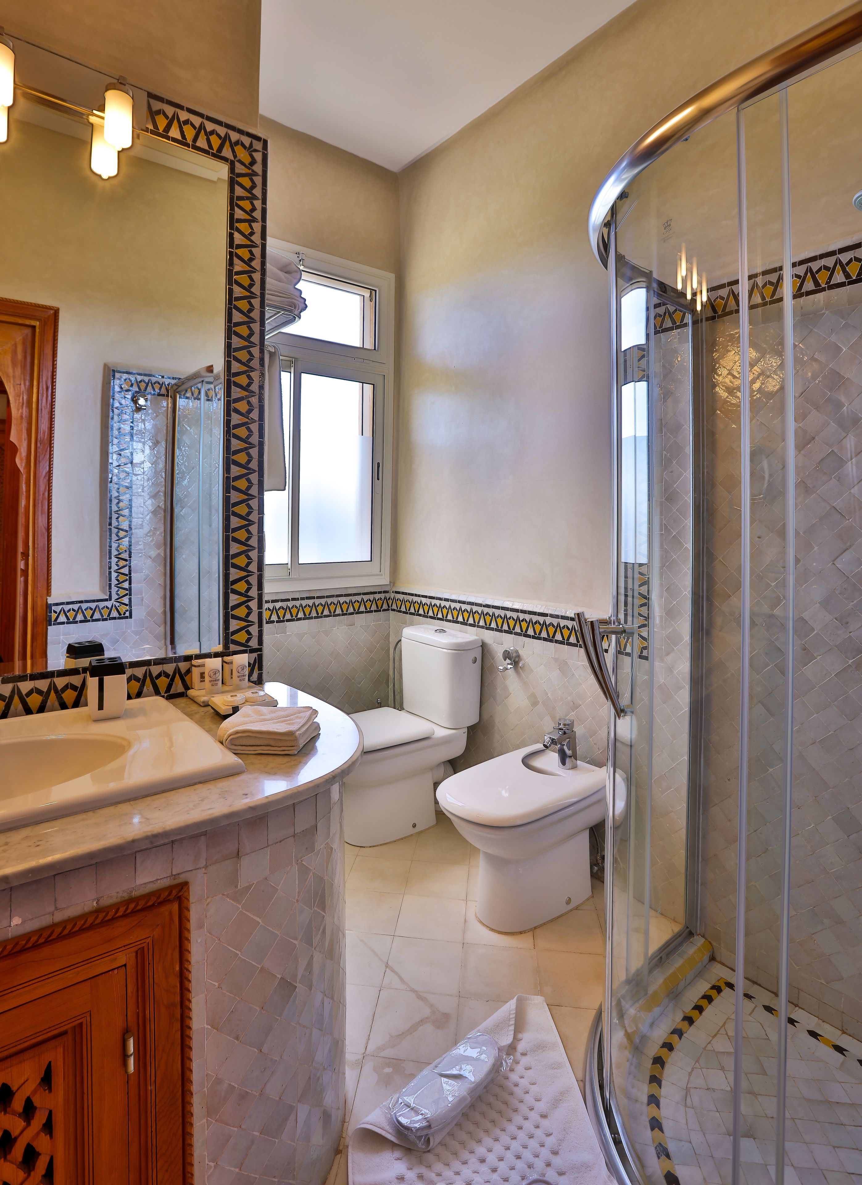 shower, free toiletries, hair dryer, bathrobes