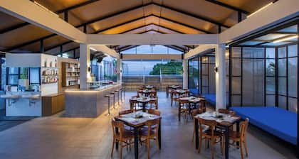 Hotel NEO Dipatiukur - Bandung by ASTON