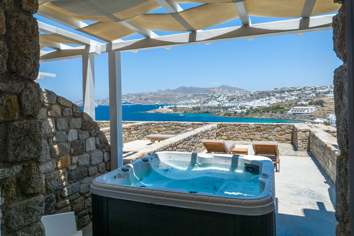 Private spa tub