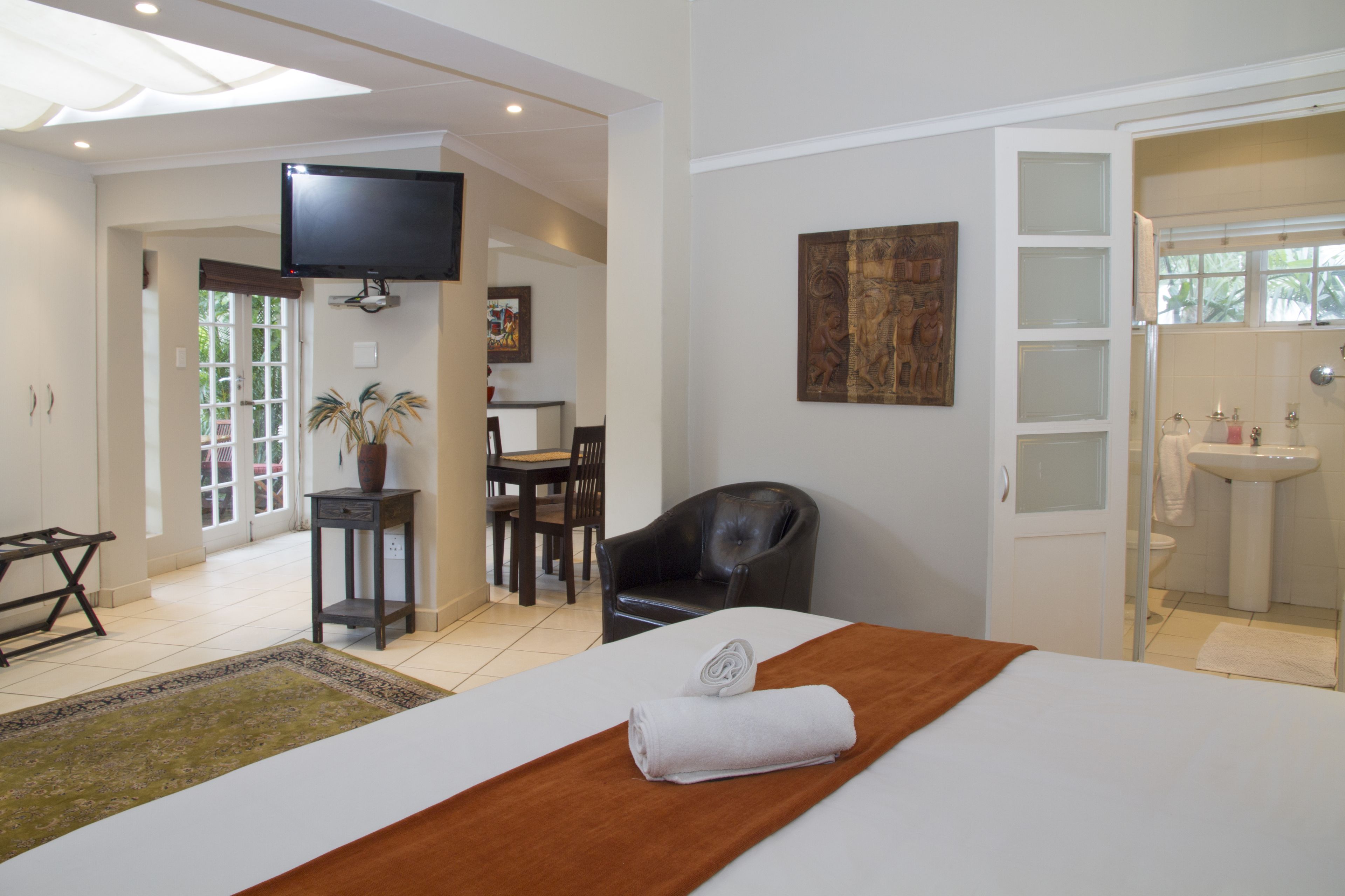 Chambre Familiale Double ou avec lits jumeaux | 1 chambre, draps en coton égyptien, literie de qualité supérieure