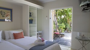 Room 1 standard Twin/King
