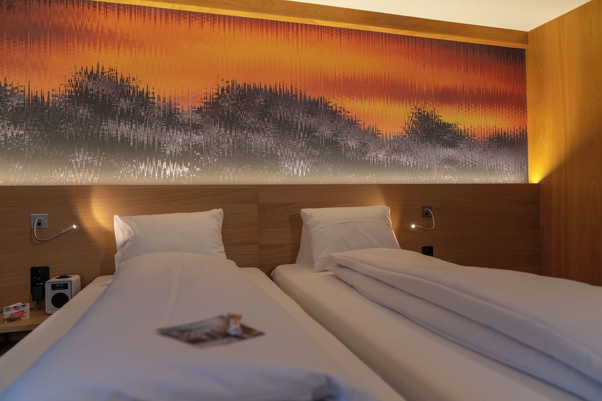 business double room, mountain view | 1 bedroom, desk, laptop workspace, iron/ironing board