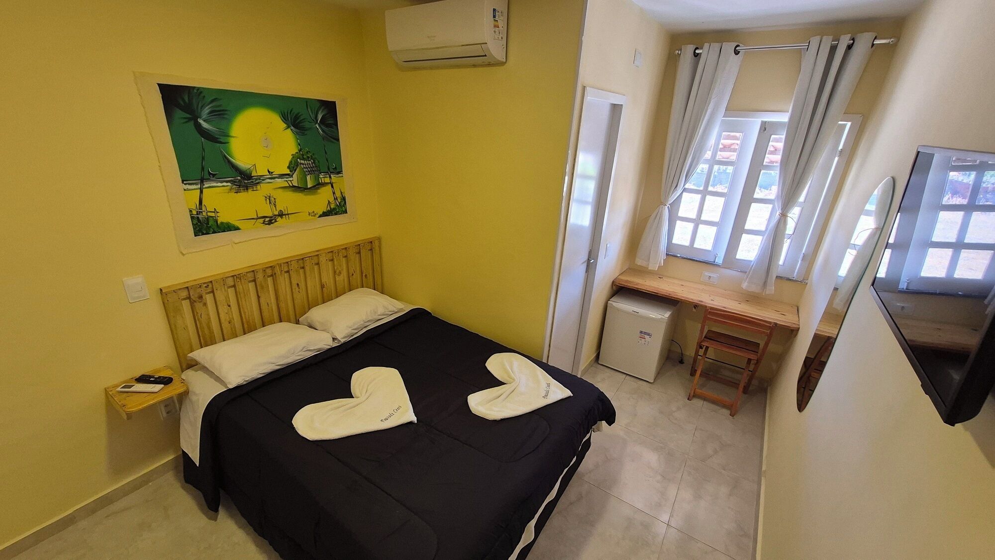 Habitació superior | Llençols de cotó egipci, cobrellits i escriptori 