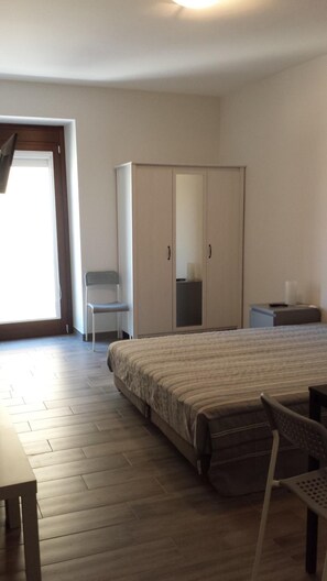 Literie de qualité supérieure, minibar, bureau, Wi-Fi gratuit