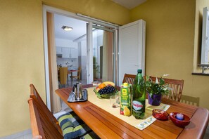 Superior Apartment, 2 Bedrooms, Balcony, Garden Area | Balcony - Apartments Davorka (Rovinj)
