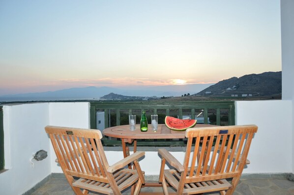 Triple Room | Balcony - Vavoulas Village (Naxos)