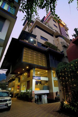 Exterior - Hotel Gateway Grandeur (Guwahati)