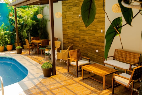 Aparthotel Guijarros