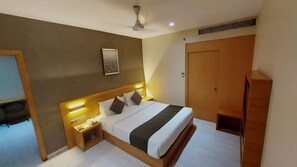 Suíte | Roupas de cama premium, frigobar, cofres nos quartos, escrivaninha