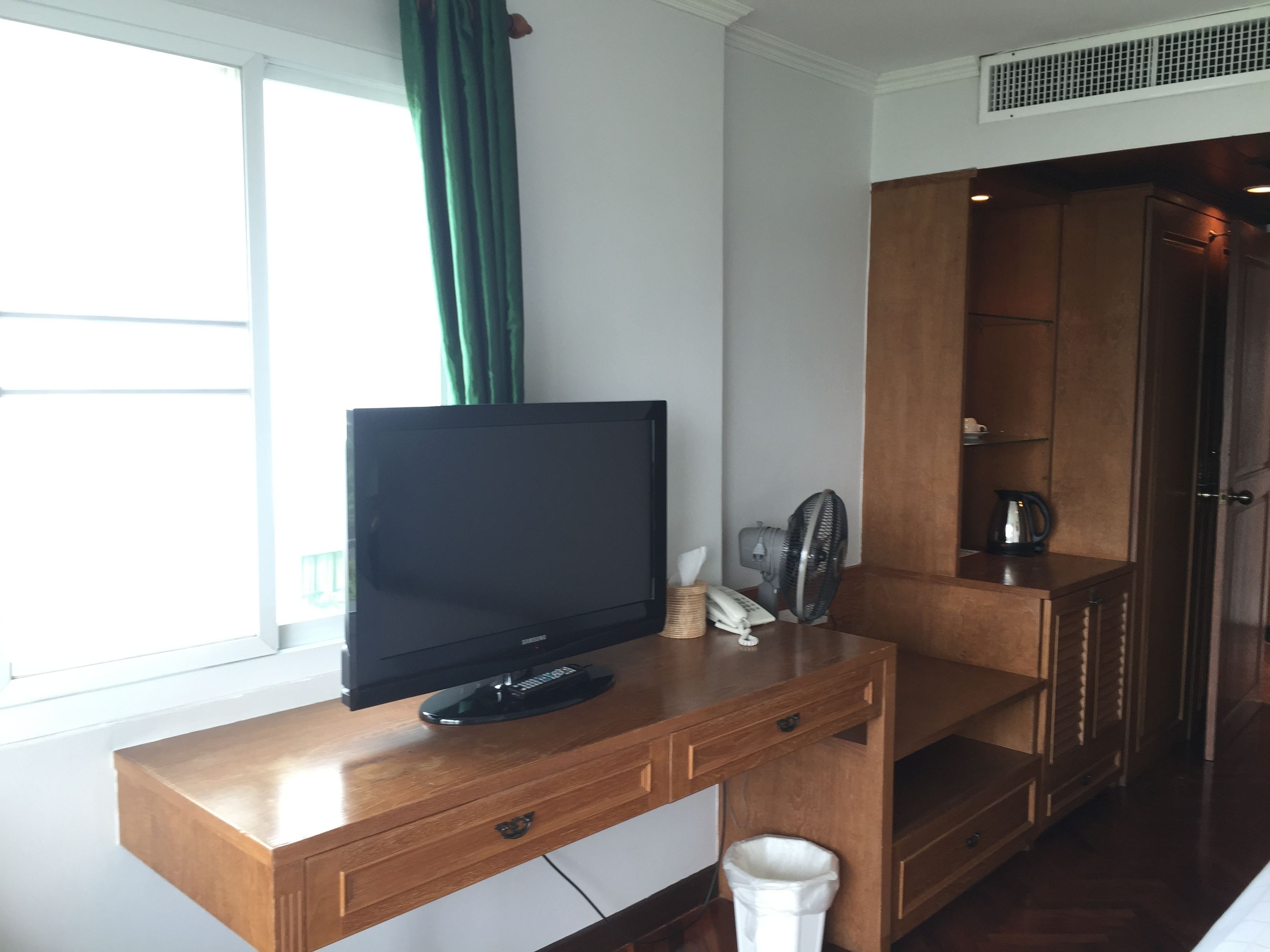 superior twin room | room amenity