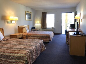Standard Room, 2 Double Beds | Blackout drapes, free WiFi, bed sheets - Royal Inn (Alachua)