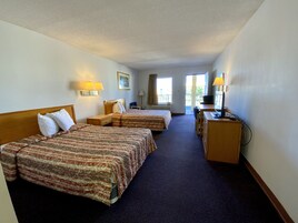 Standard Room, 2 Double Beds | Blackout drapes, free WiFi, bed sheets