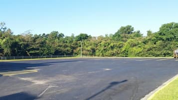 免費自助停車