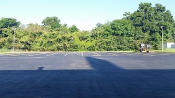 免費自助停車