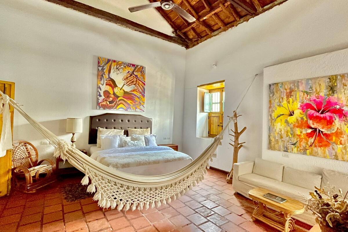 Premium bedding, down duvets, pillow-top beds, minibar
