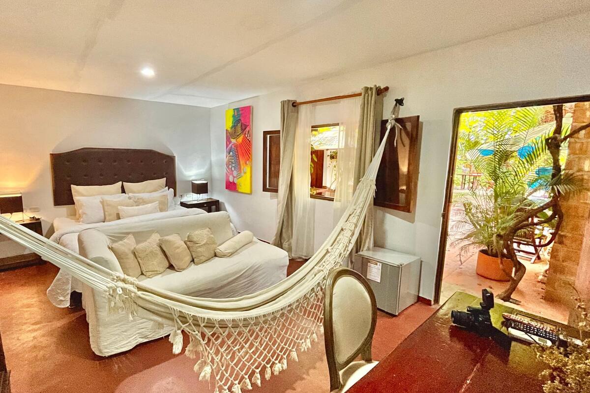 Premium bedding, down duvets, pillow-top beds, minibar