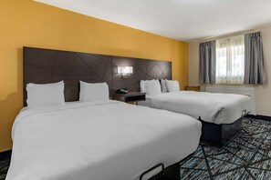 Standard Room, 2 Queen Beds, Non Smoking | Desk, free WiFi, bed sheets - Quality Inn Cameron (Cameron)