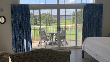 Spry Seven - 2 bedroom, 2 1/2 bathroom, multi-level, stunning views | 2 bedrooms, iron/ironing board, free WiFi, bed sheets
