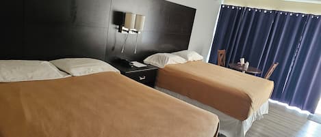 Caja de seguridad en la habitación, escritorio y wifi gratis