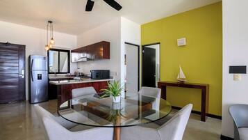 Apartment, 2 Bedrooms, Ocean View | 1 bedroom, premium bedding, in-room safe, desk