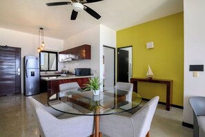 Apartment, 2 Bedrooms, Ocean View | 1 bedroom, premium bedding, in-room safe, desk - Velas Condos (Puerto Morelos)