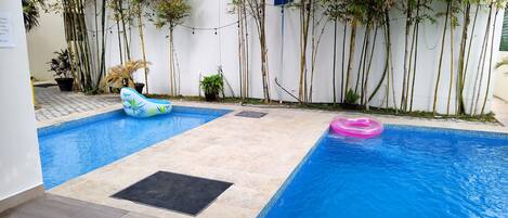 Outdoor pool, pool loungers