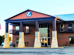 Fachada de la propiedad