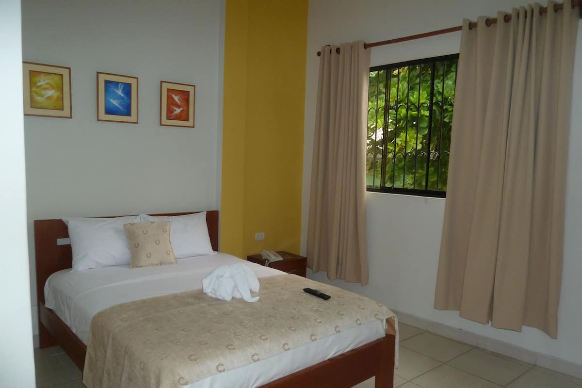 Habitación doble | Minibar, camas extra y wifi gratis