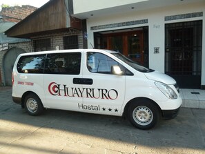 Airport shuttle - Huayruro Hostal (Iquitos)