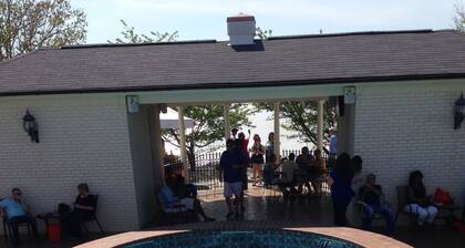 Castle Hill of Oxford