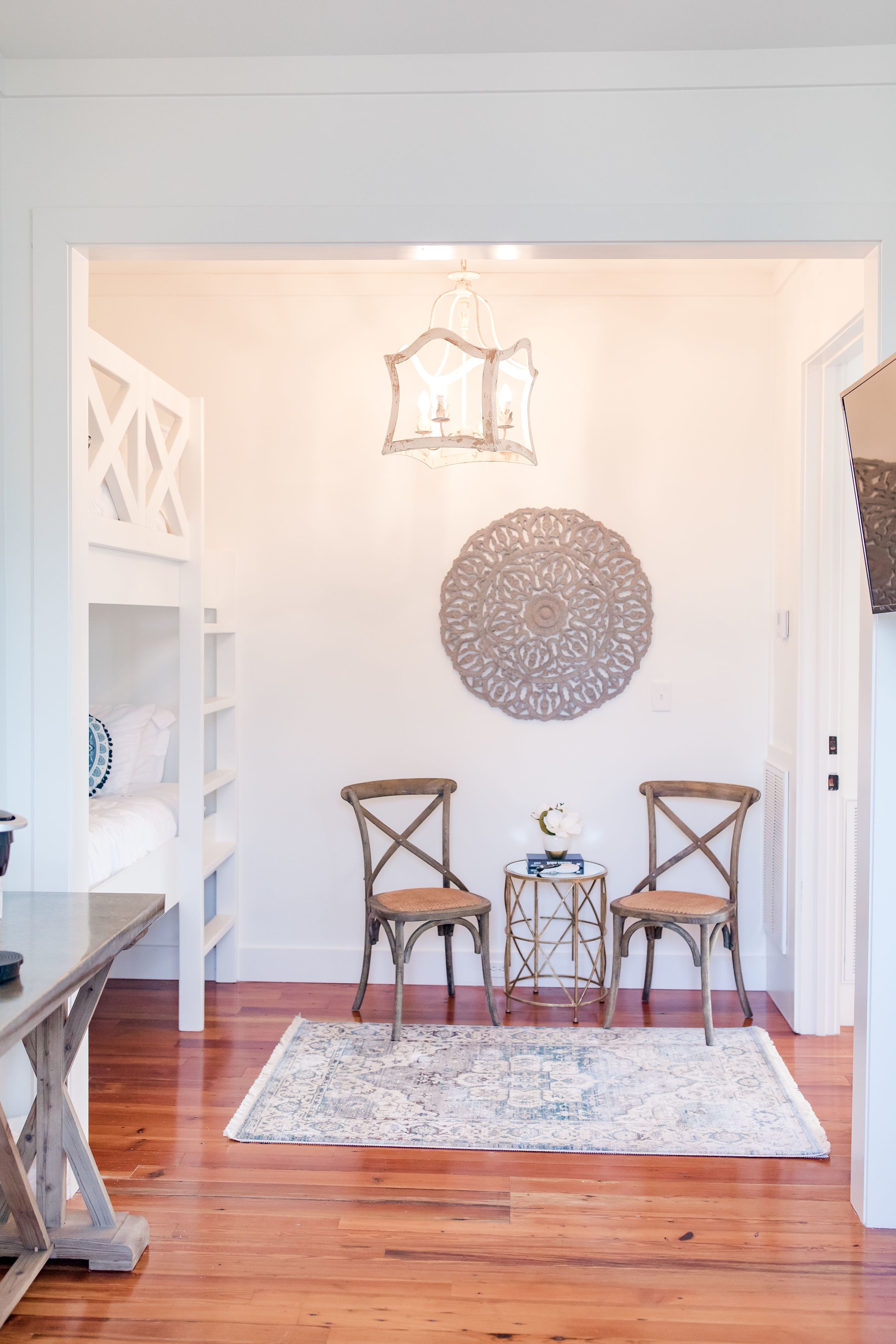 Dixie Room, 2nd Floor, No Elevator | Iron/ironing board, free WiFi