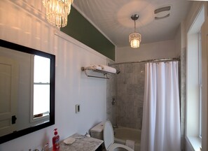 Apartment, 1 Bedroom, River View | Bathroom