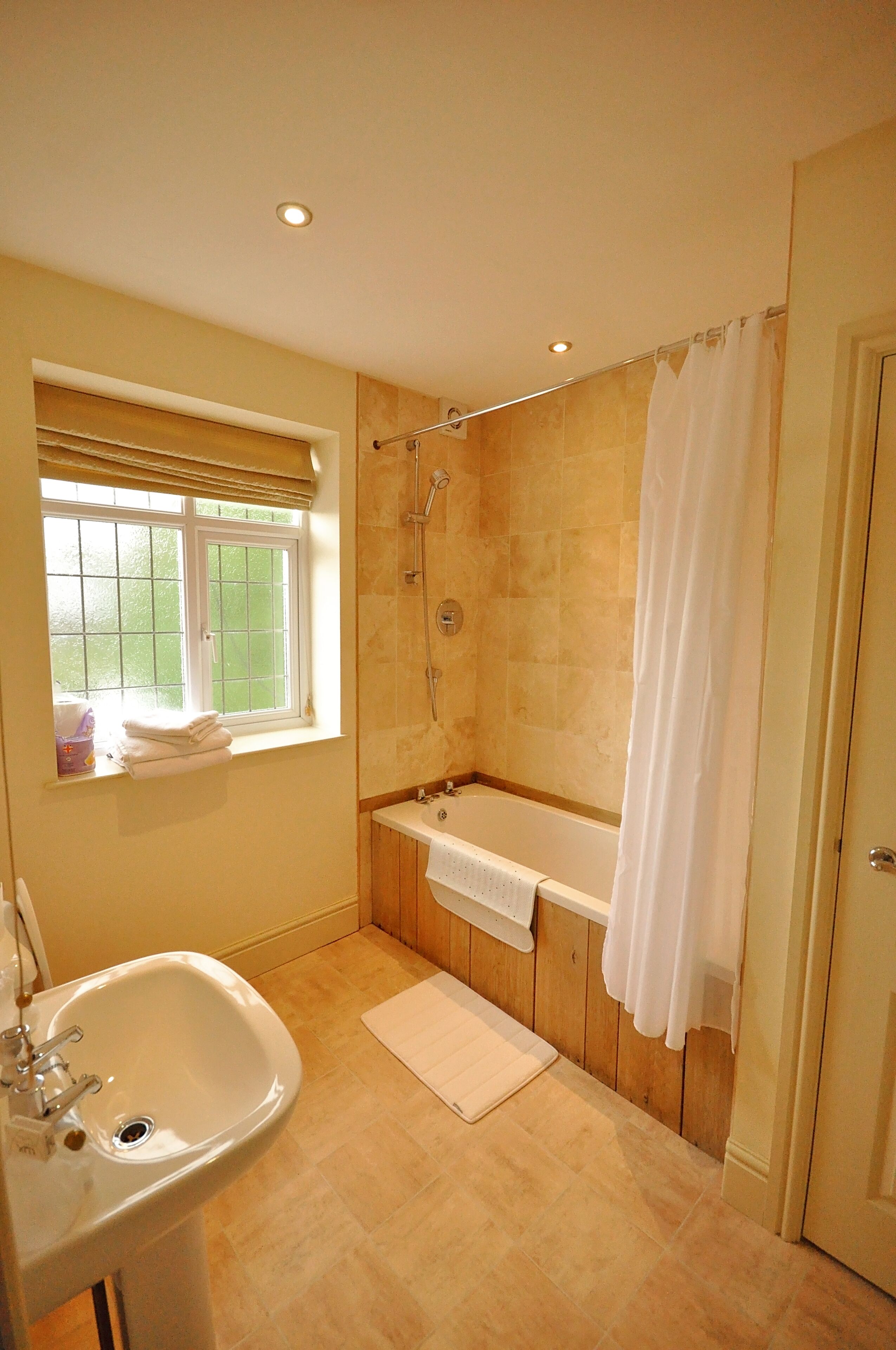 double room, ensuite | bathroom