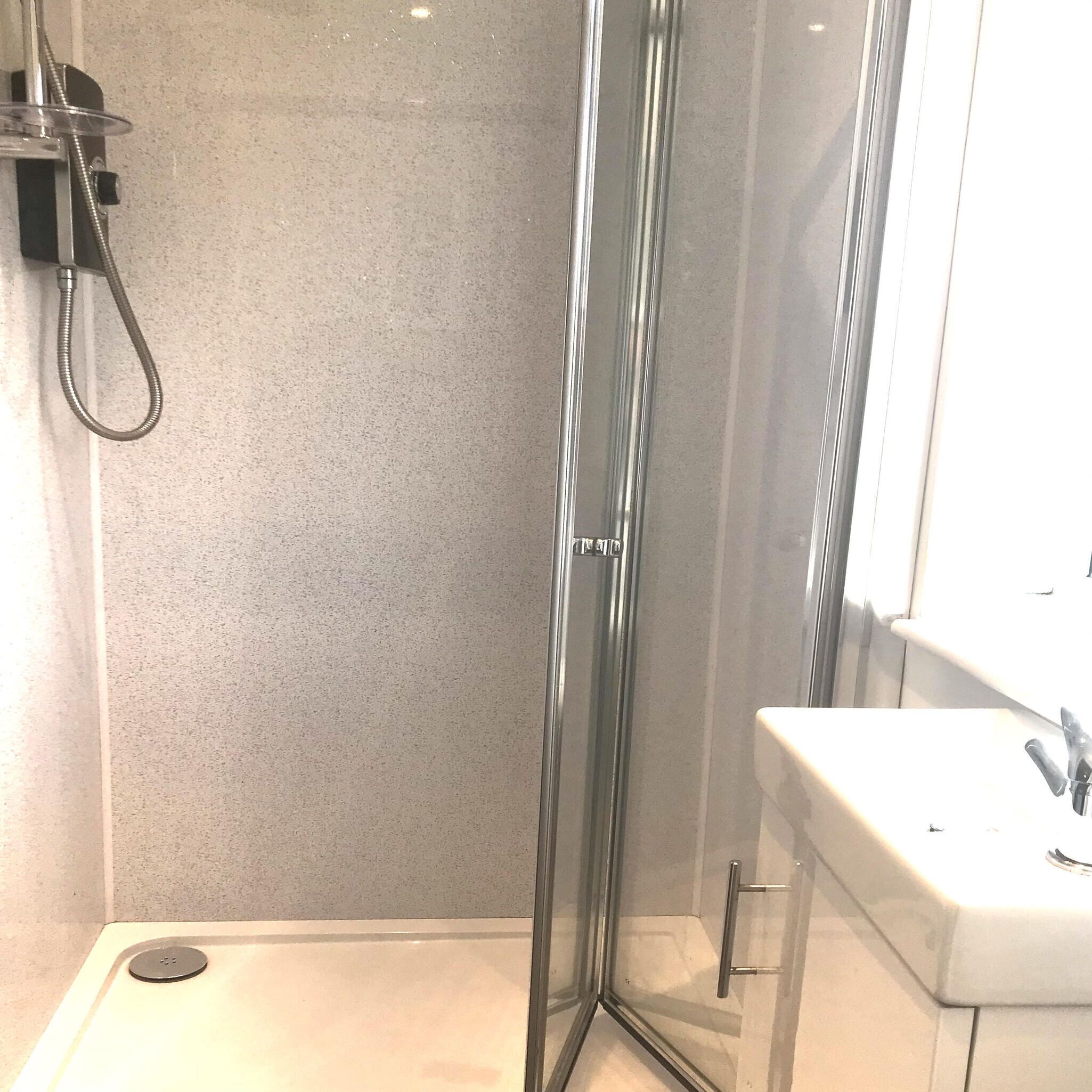 comfort double room, ensuite, garden view | bathroom