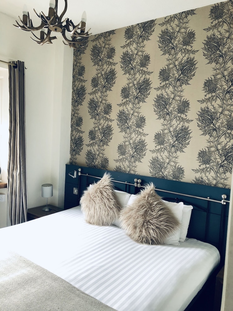 The Drymen Inn by null