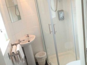 Zimmer, mit Bad (Small) | Badezimmer