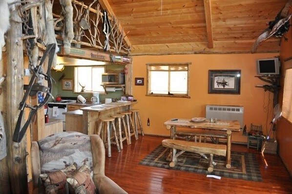 Televisión de pantalla plana, reproductor de DVD