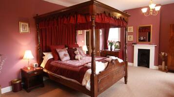 Double Room, Ensuite (4 Poster w/ spa bath)