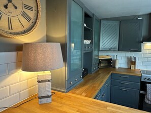 Private kitchen - Meadow Cottage (Salisbury)